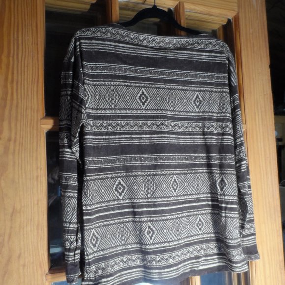 NWT Lauren Jeans Co -Ralph Lauren Striped 3 Button Shoulder Long Sleeve-Size L - Picture 3 of 4